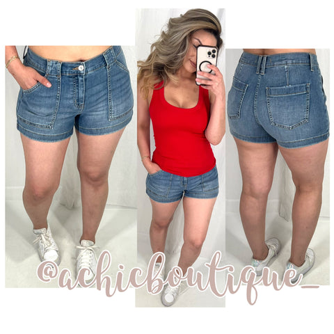 Cargo Mid Rise Shorts
